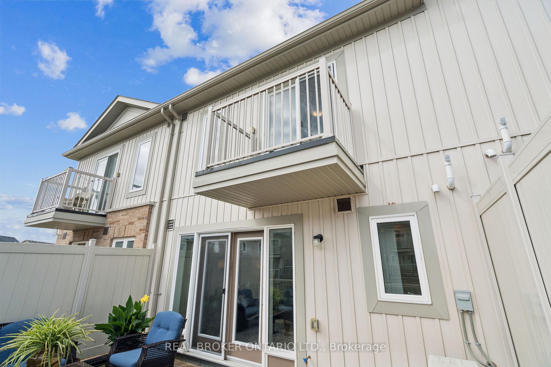 Photo 19 of Unit 31, 210 Law Drive, Guelph, Grange Road — HOMEH