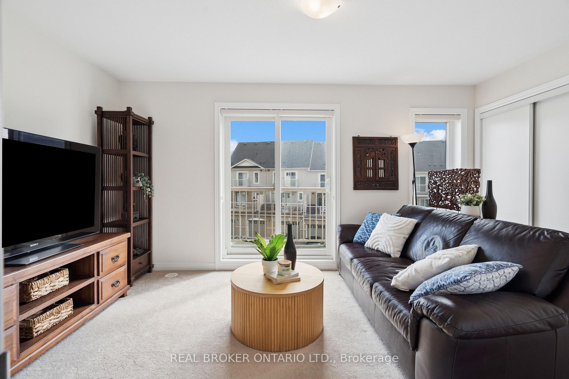 Photo 29 of Unit 31, 210 Law Drive, Guelph, Grange Road — HOMEH