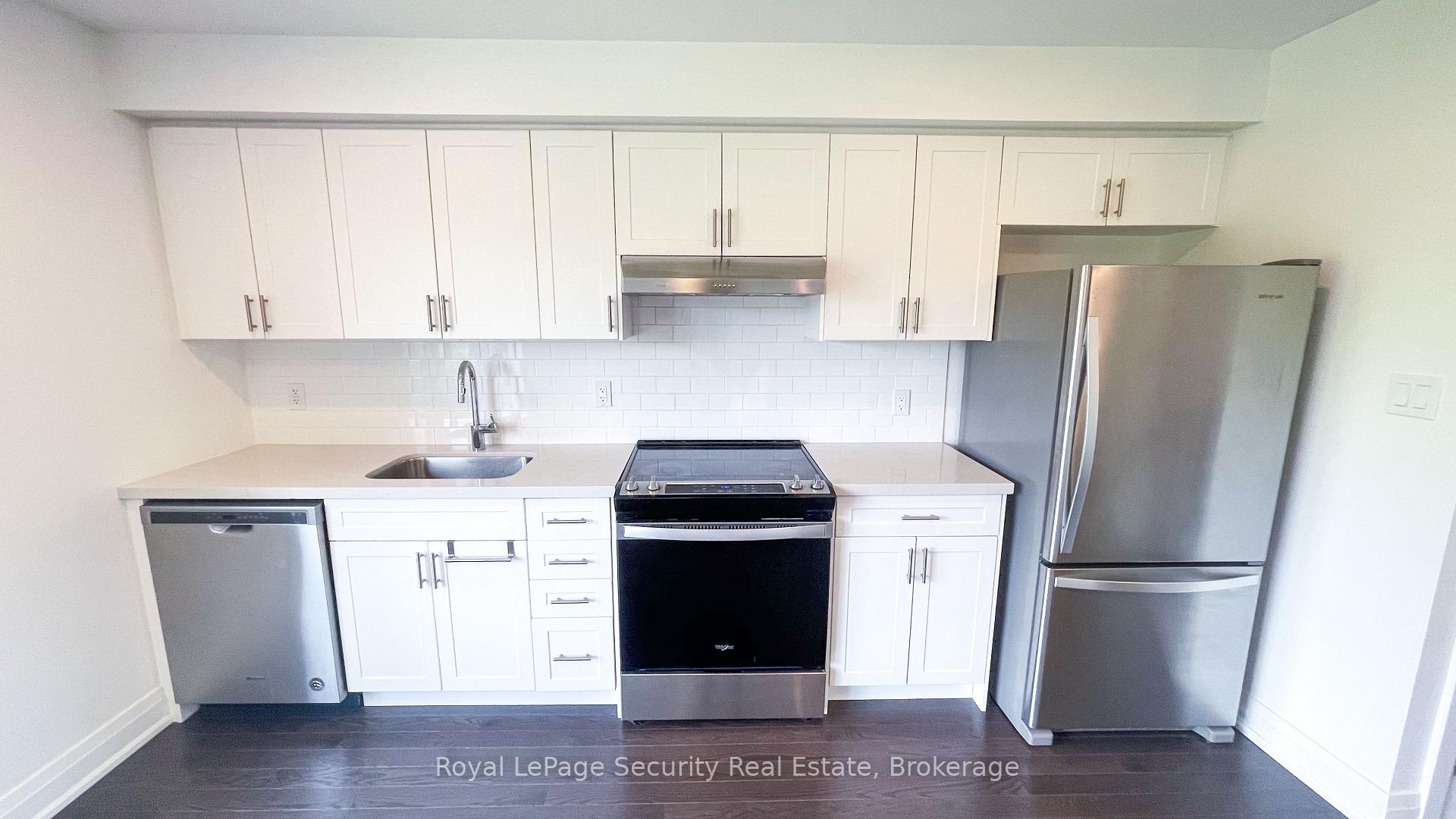 Photo 5 of Unit Unit 2, 39 Wild Rose Gardens, North York, Rustic — HOMEH