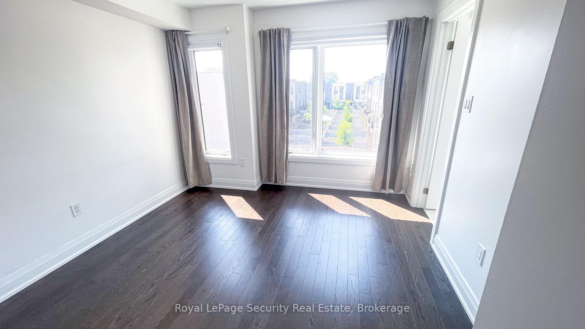Photo 12 of Unit Unit 2, 39 Wild Rose Gardens, North York, Rustic — HOMEH