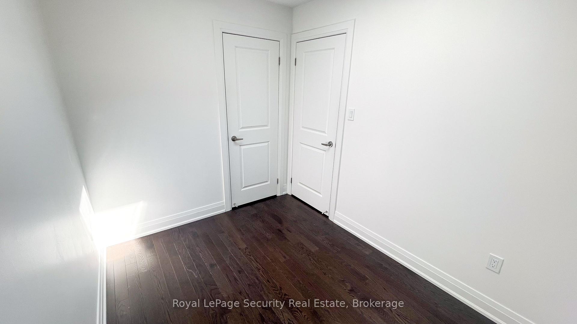 Photo 15 of Unit Unit 2, 39 Wild Rose Gardens, North York, Rustic — HOMEH