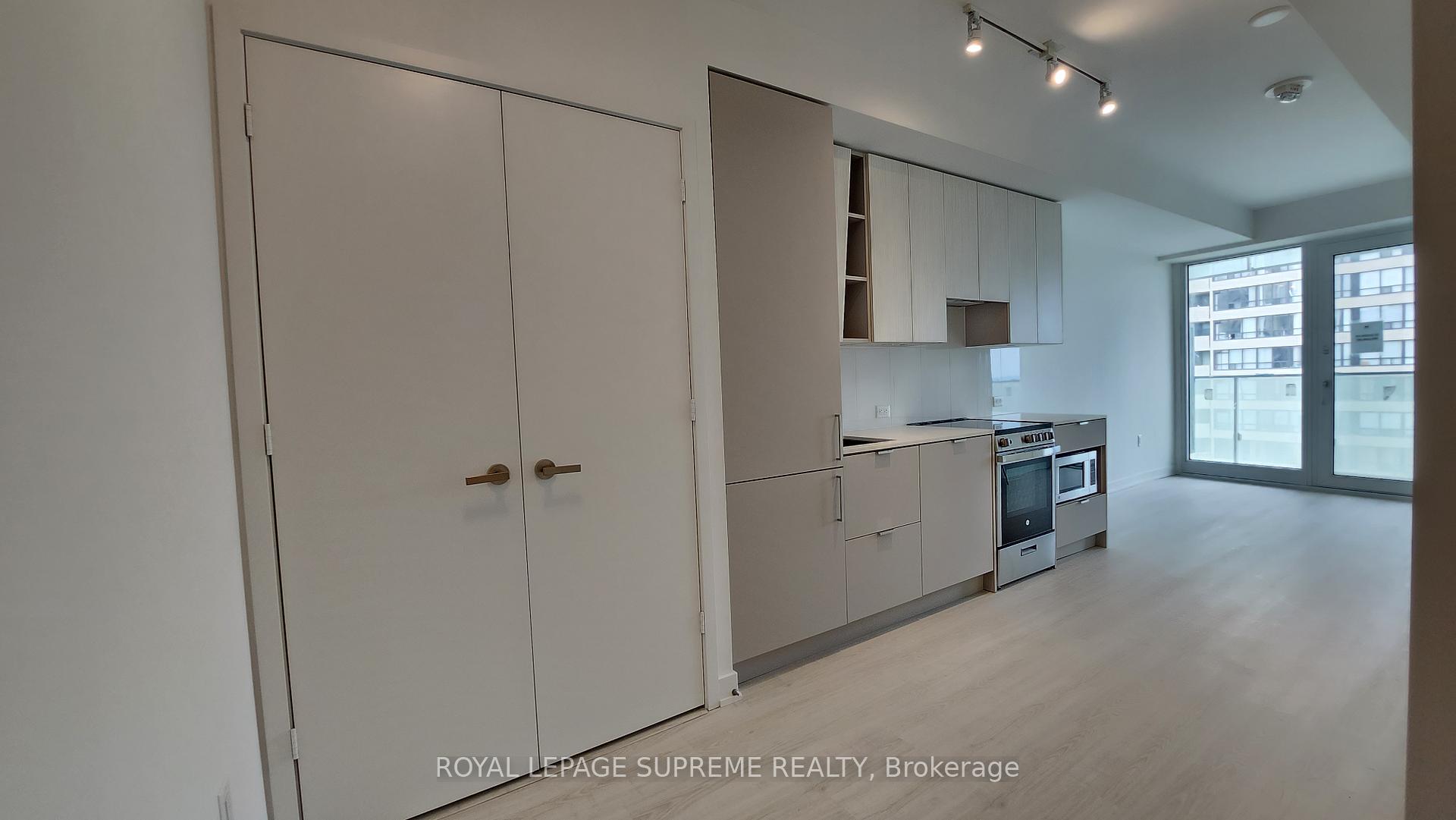 Photo 6 of Unit 905, 3883 Quartz Road, Mississauga, City Centre — HOMEH