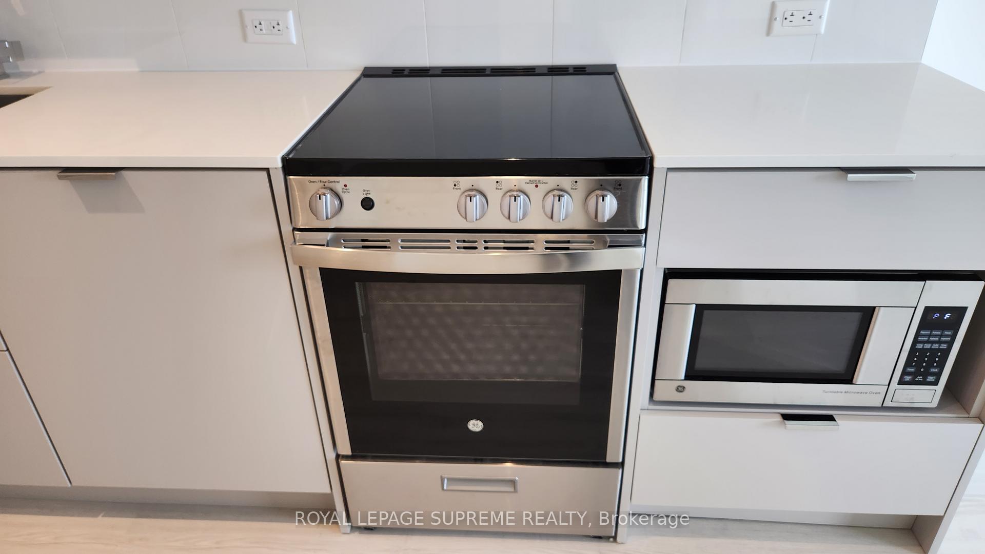 Photo 9 of Unit 905, 3883 Quartz Road, Mississauga, City Centre — HOMEH
