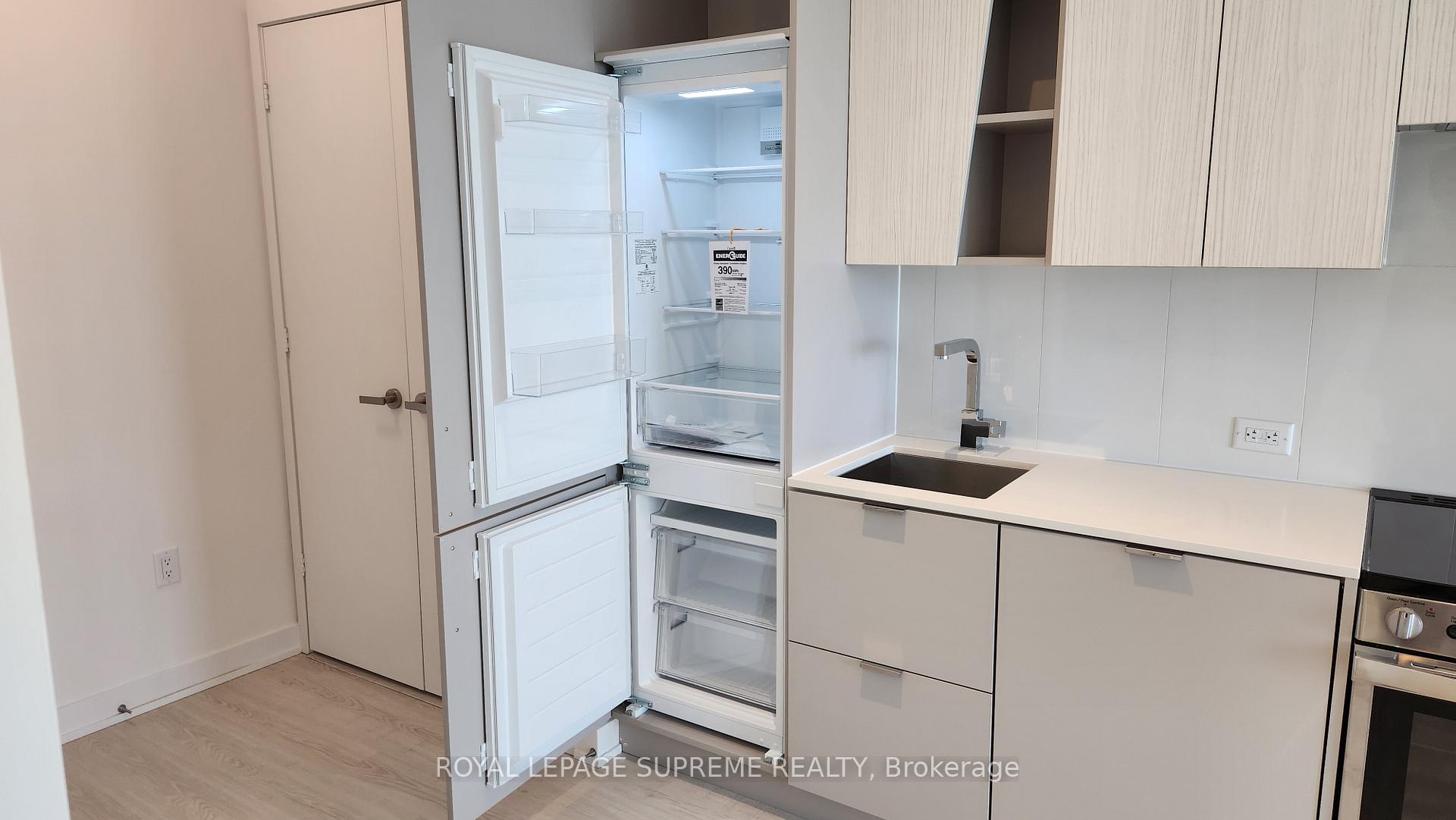 Photo 12 of Unit 905, 3883 Quartz Road, Mississauga, City Centre — HOMEH