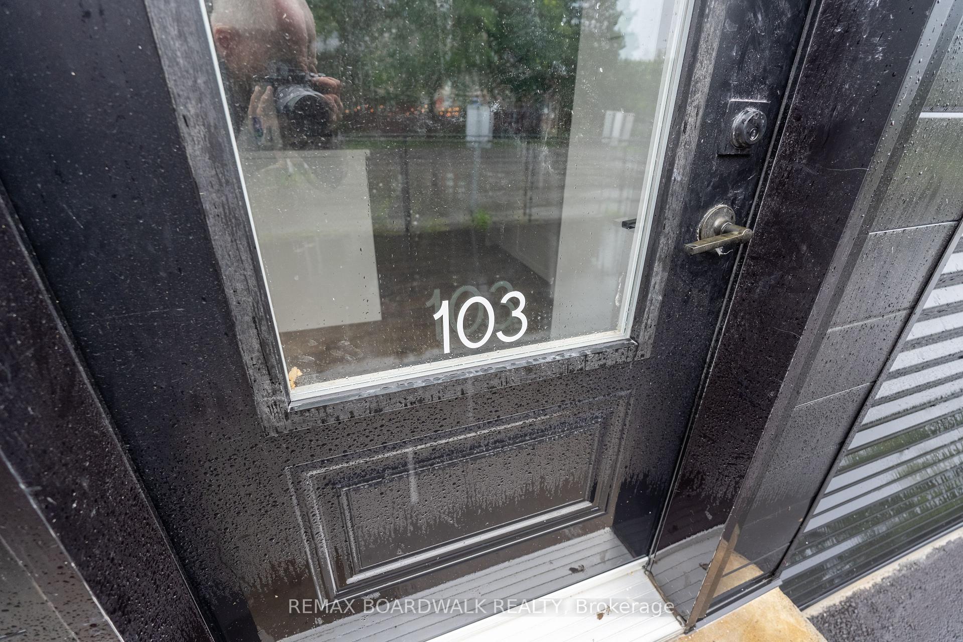 Photo 3 of Unit 103, 26 First Street W, Cornwall, Cornwall — HOMEH