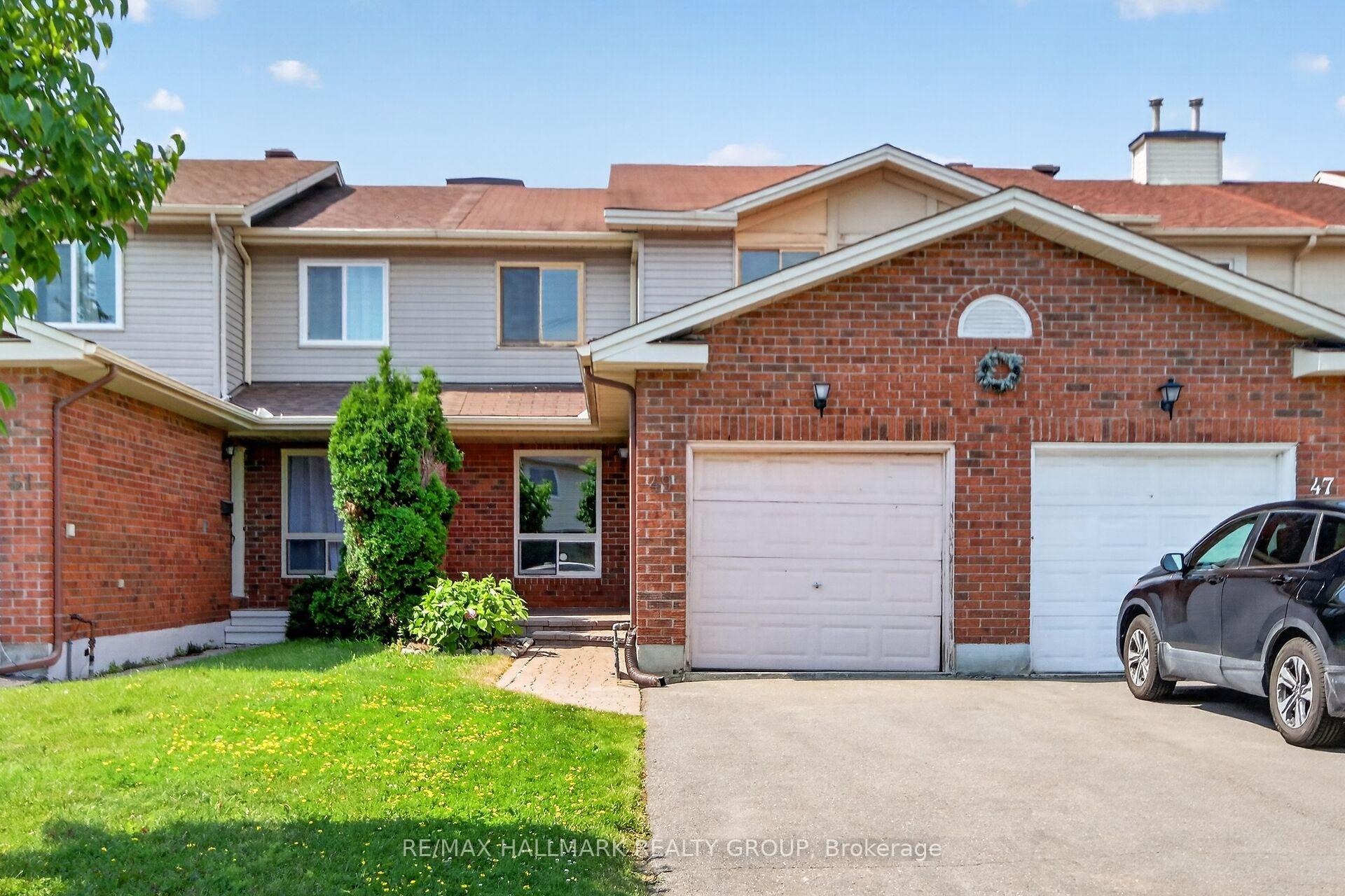 Photo 1 of 49 Newport Crescent, Ottawa, Hunt Club Park/Greenboro — HOMEH