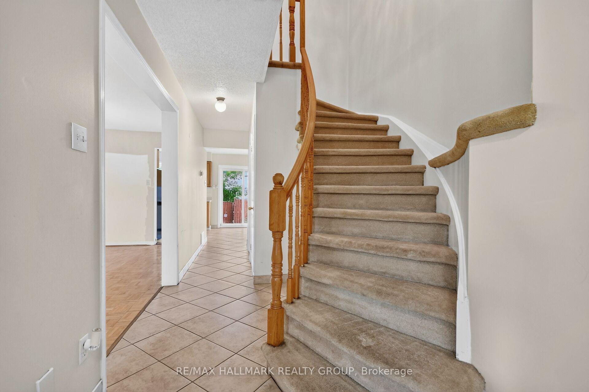 Photo 8 of 49 Newport Crescent, Ottawa, Hunt Club Park/Greenboro — HOMEH