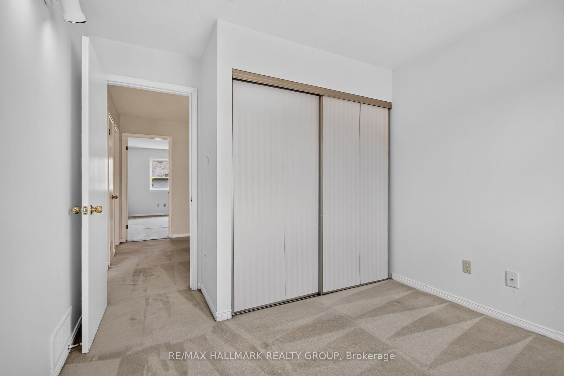 Photo 38 of 49 Newport Crescent, Ottawa, Hunt Club Park/Greenboro — HOMEH