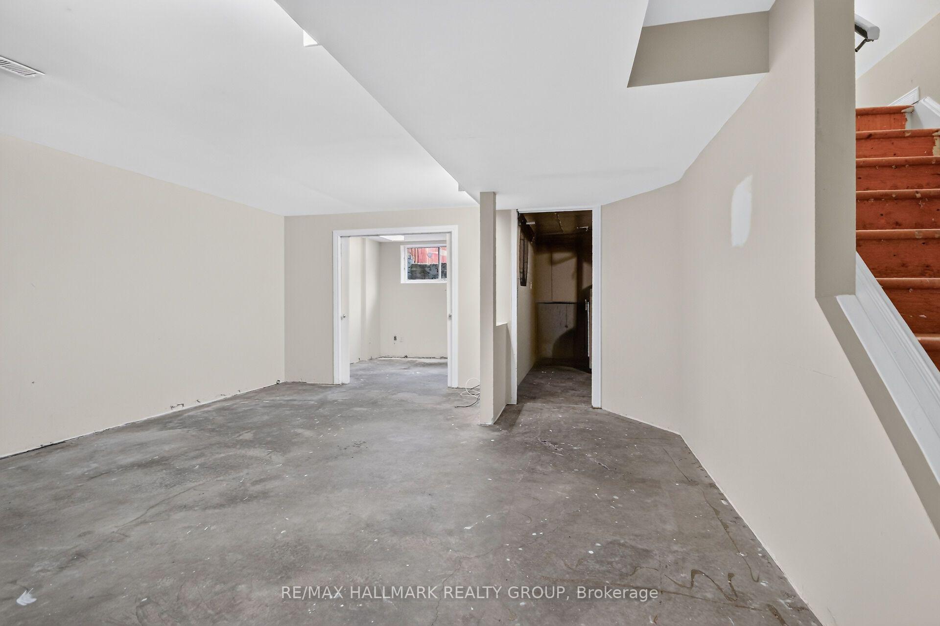 Photo 44 of 49 Newport Crescent, Ottawa, Hunt Club Park/Greenboro — HOMEH