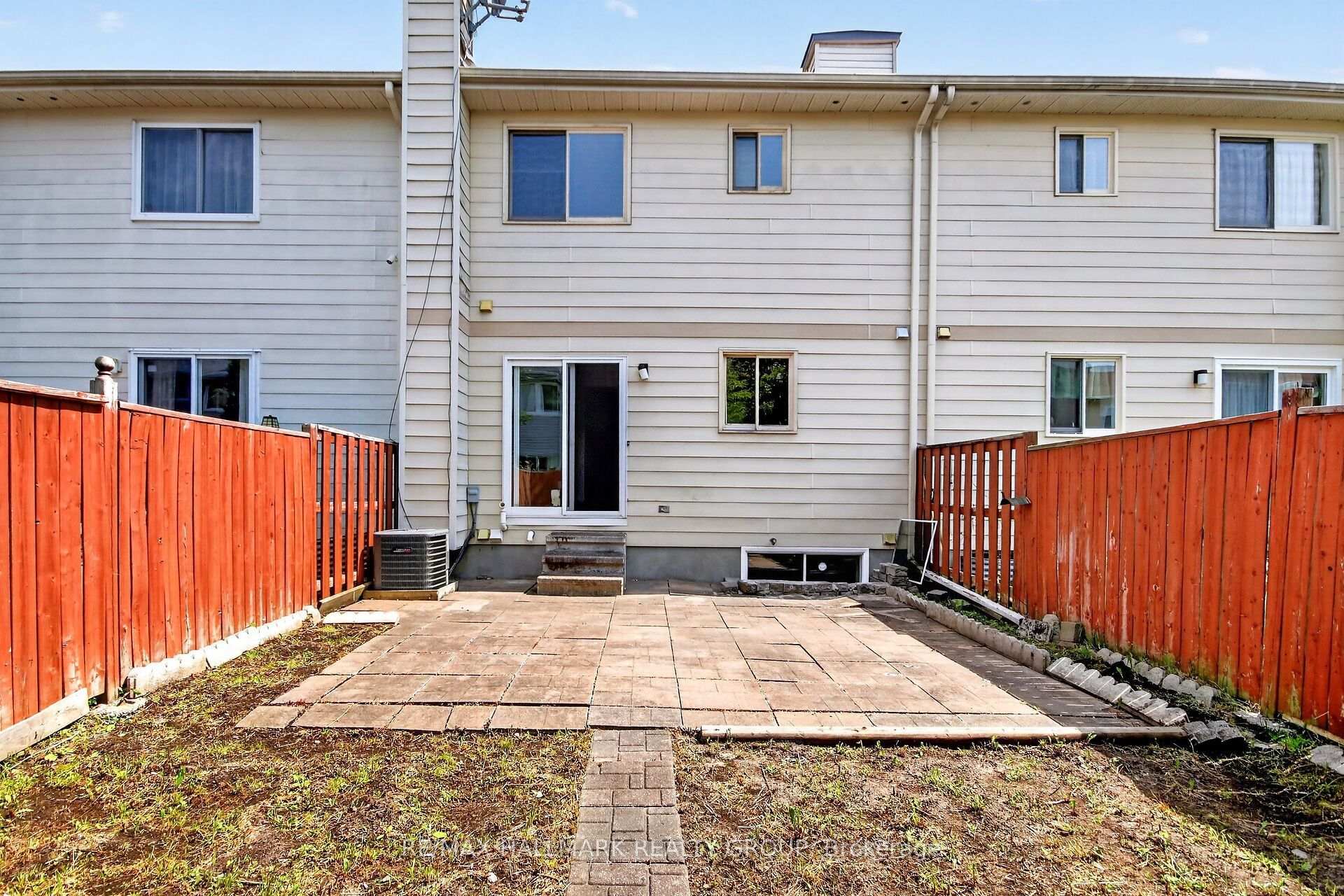 Photo 48 of 49 Newport Crescent, Ottawa, Hunt Club Park/Greenboro — HOMEH