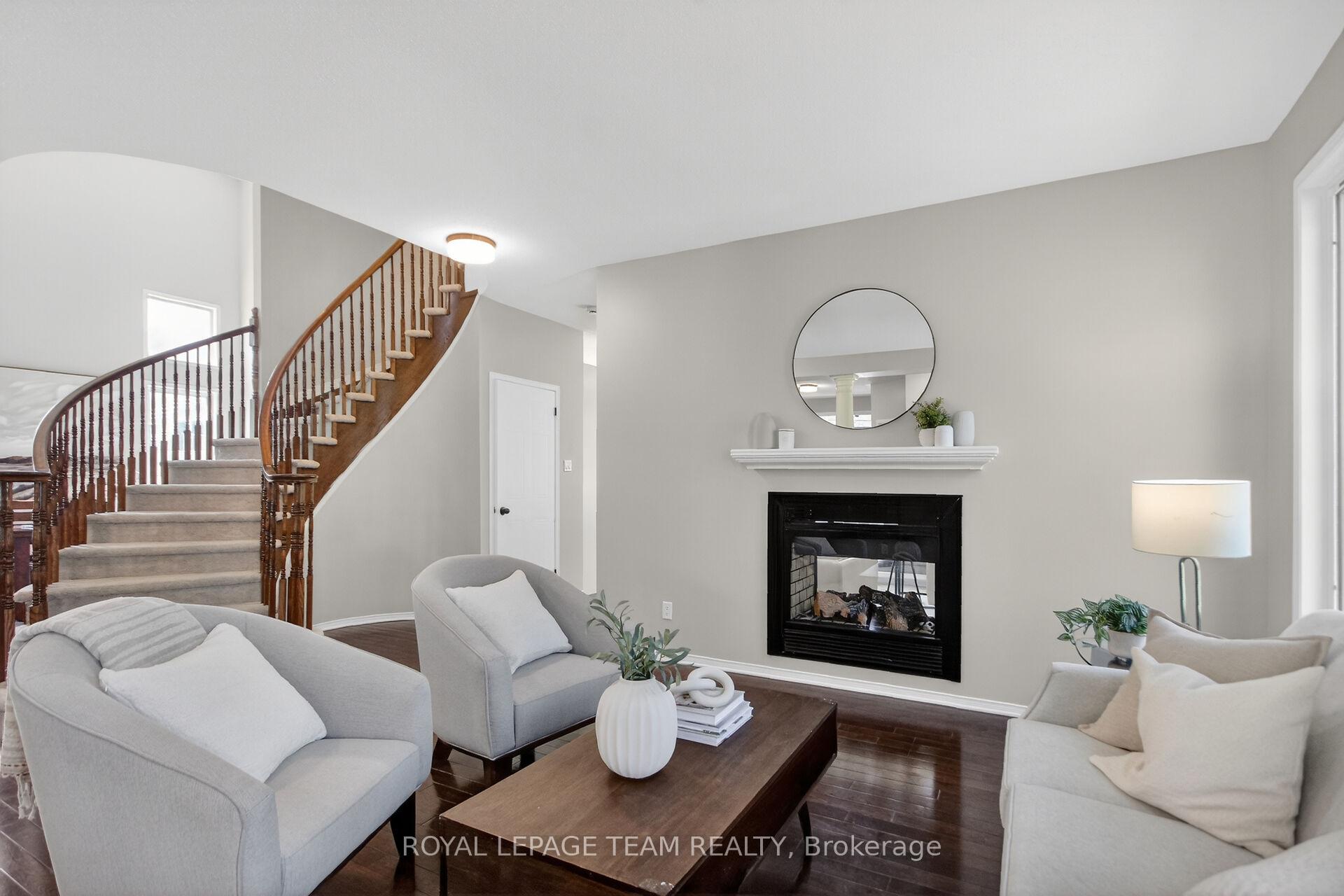 Photo 8 of 121 Muskego Crescent, Ottawa, Kanata - Morgan's Grant/South March — HOMEH