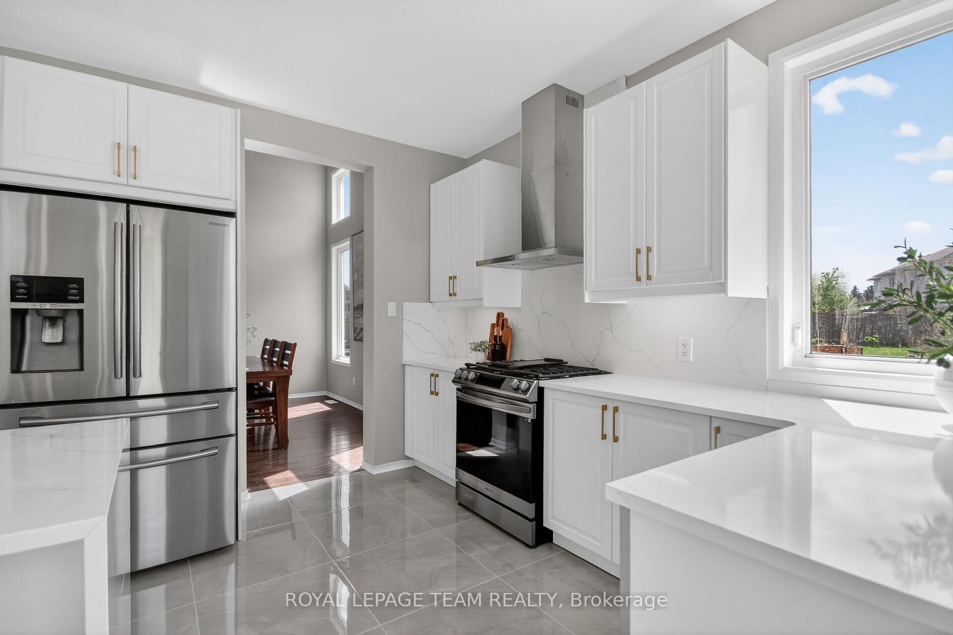 Photo 12 of 121 Muskego Crescent, Ottawa, Kanata - Morgan's Grant/South March — HOMEH