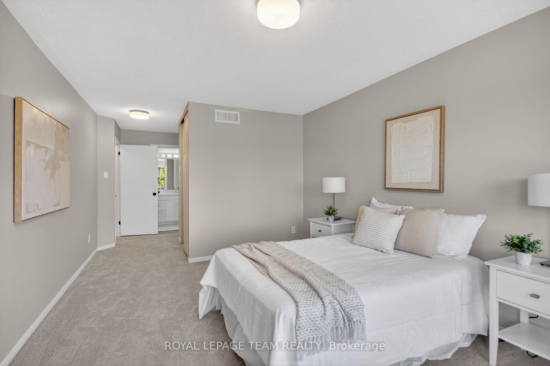 Photo 34 of 121 Muskego Crescent, Ottawa, Kanata - Morgan's Grant/South March — HOMEH