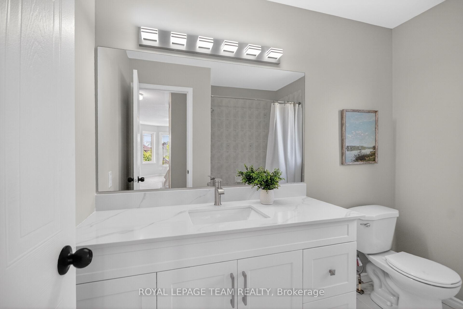 Photo 35 of 121 Muskego Crescent, Ottawa, Kanata - Morgan's Grant/South March — HOMEH