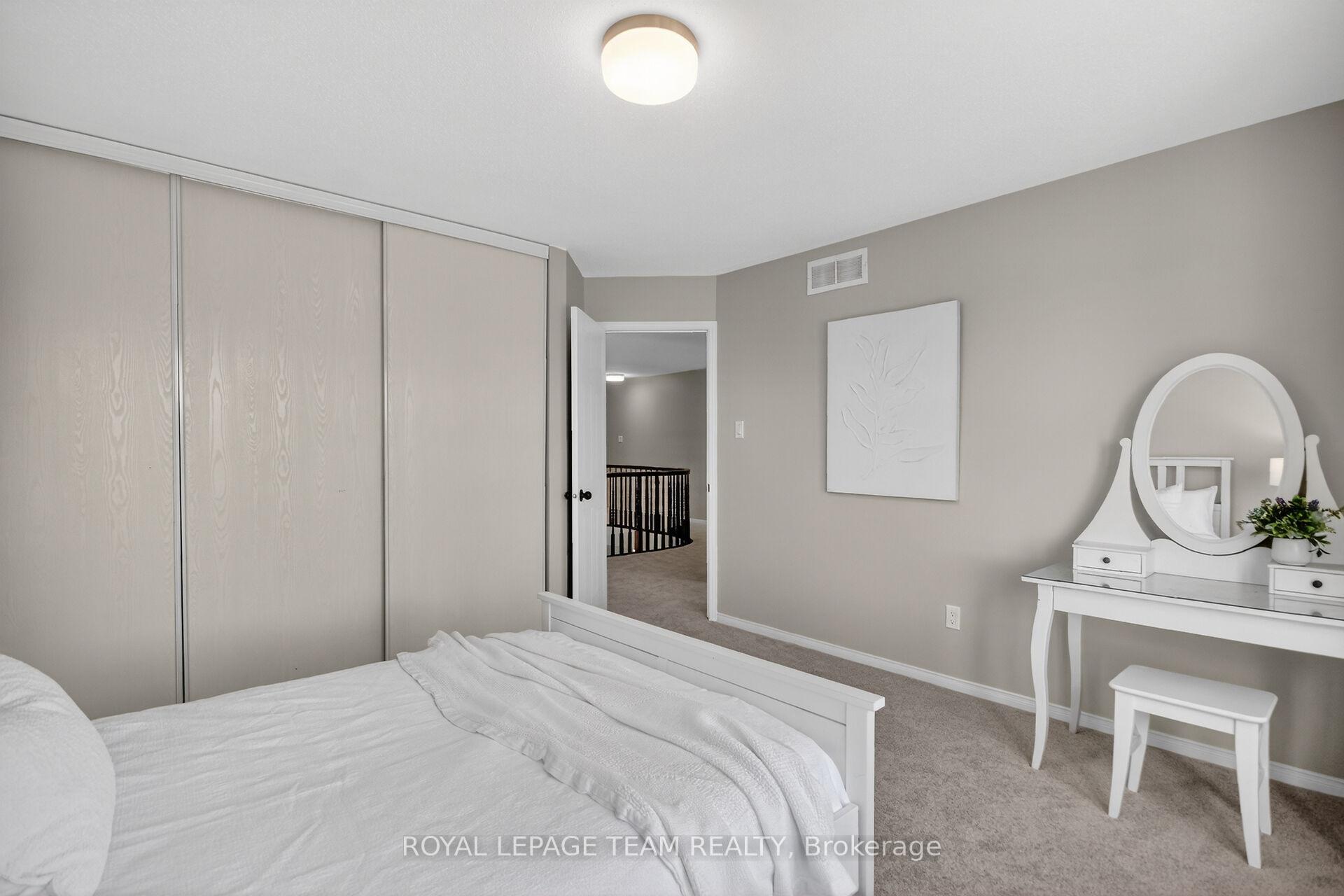 Photo 37 of 121 Muskego Crescent, Ottawa, Kanata - Morgan's Grant/South March — HOMEH