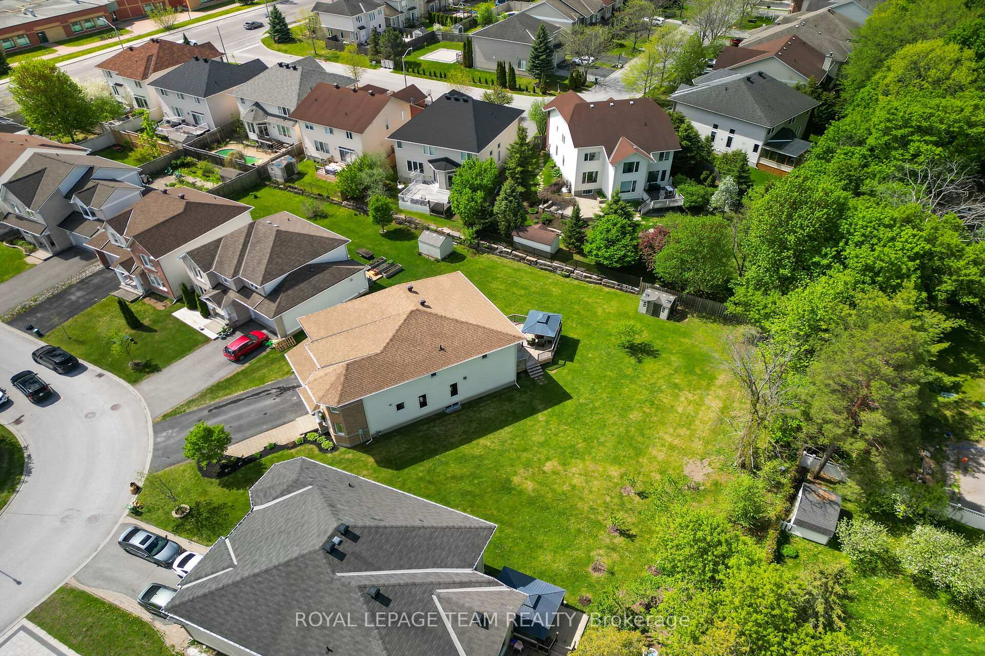 Photo 44 of 121 Muskego Crescent, Ottawa, Kanata - Morgan's Grant/South March — HOMEH