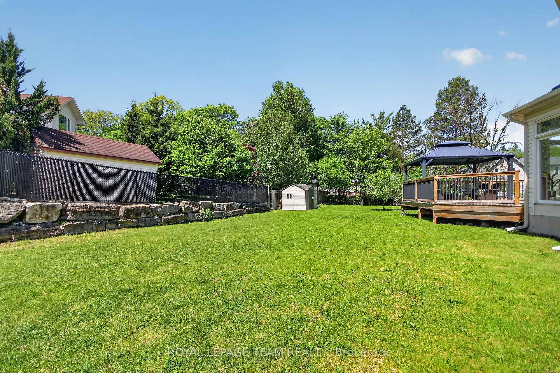 Photo 46 of 121 Muskego Crescent, Ottawa, Kanata - Morgan's Grant/South March — HOMEH