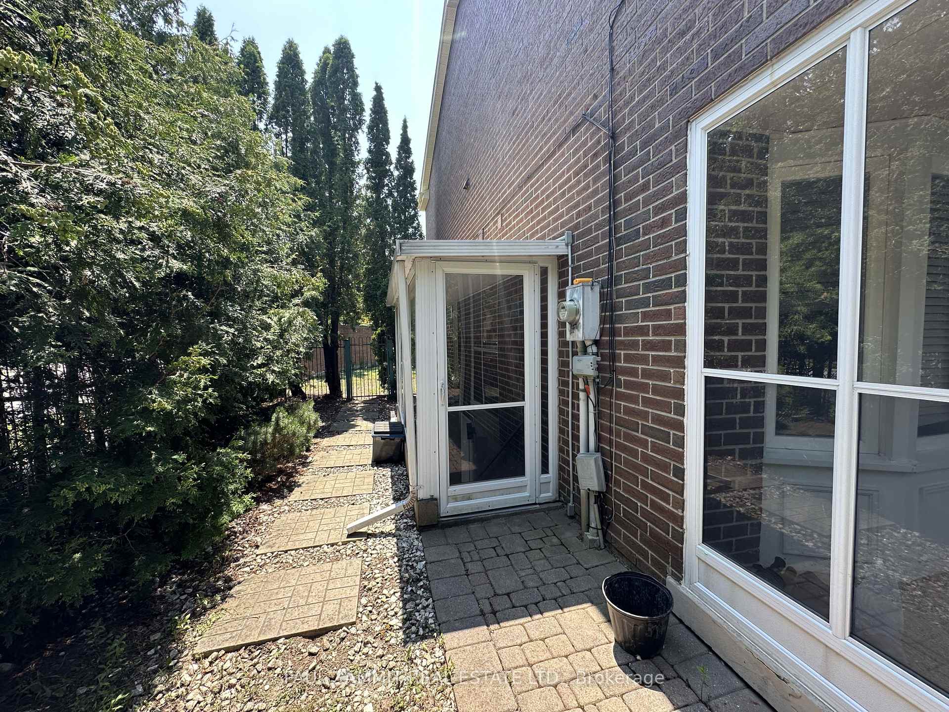 Photo 2 of 149 Heatherton Way, Vaughan, Crestwood-Springfarm-Yorkhill — HOMEH