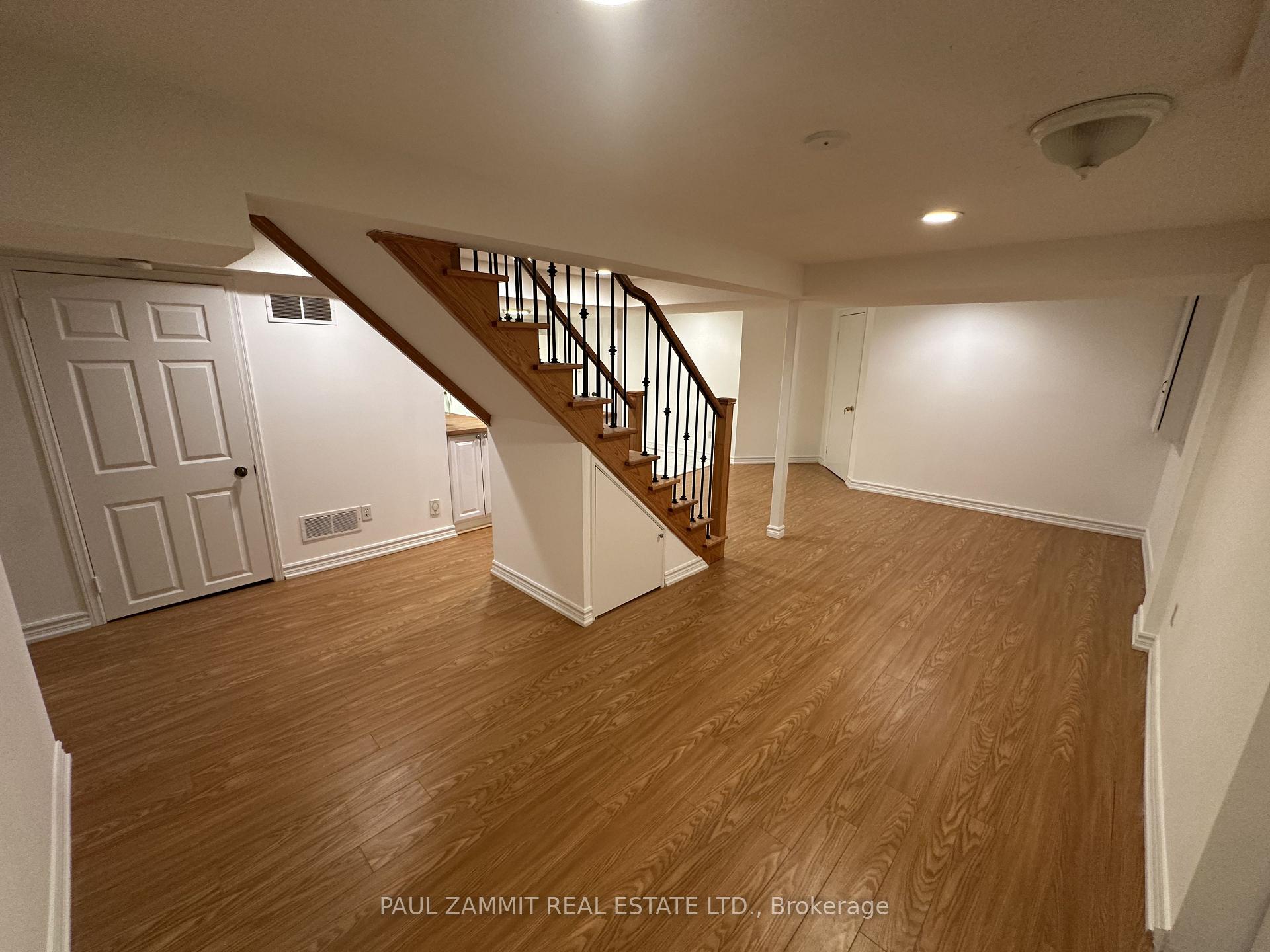 Photo 3 of 149 Heatherton Way, Vaughan, Crestwood-Springfarm-Yorkhill — HOMEH