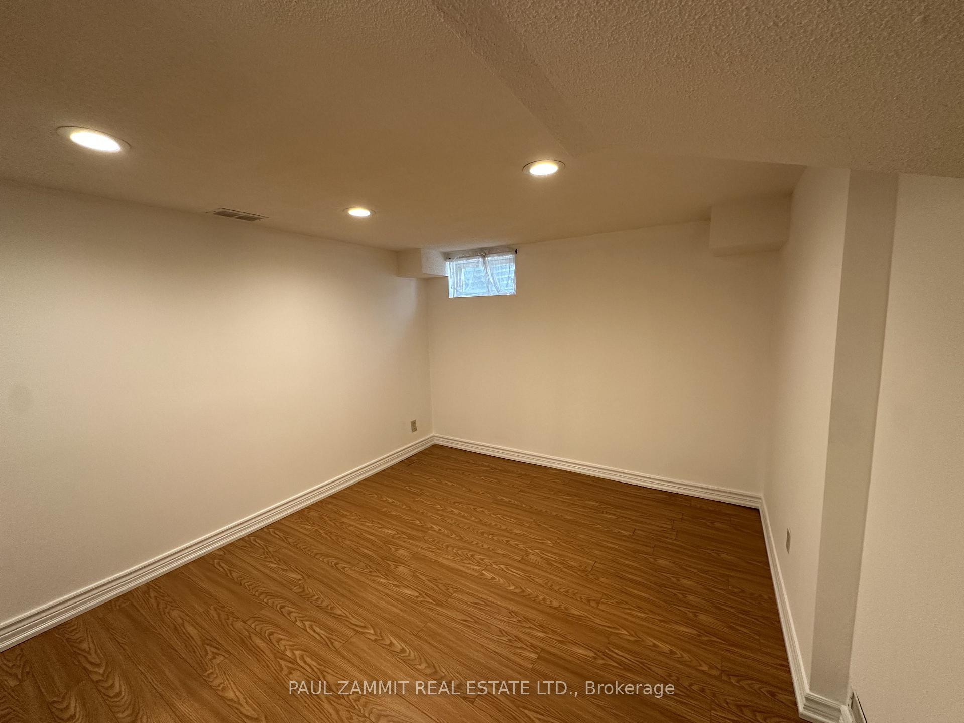 Photo 9 of 149 Heatherton Way, Vaughan, Crestwood-Springfarm-Yorkhill — HOMEH