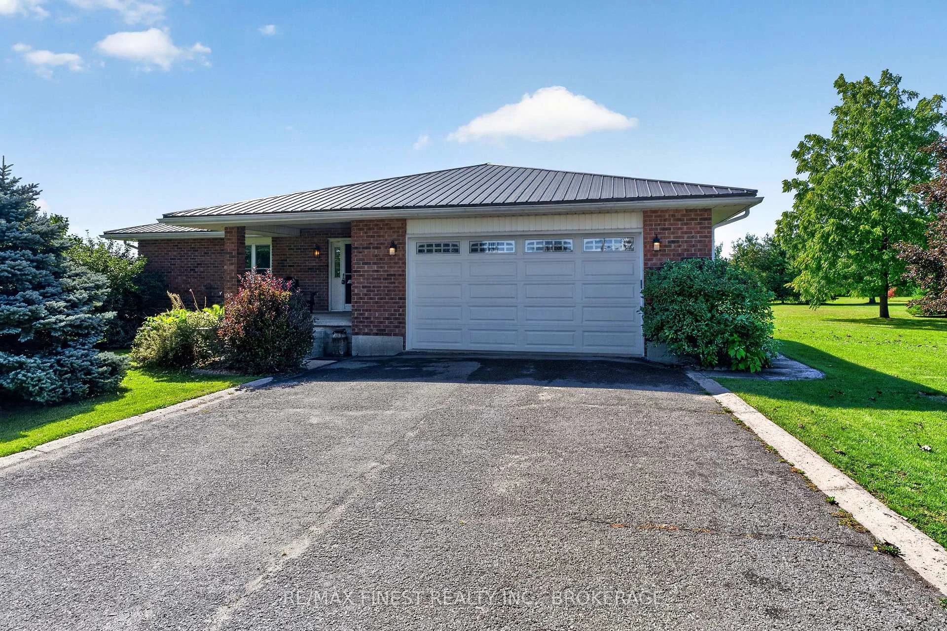 Photo 1 of 4459 Davidson Road, Frontenac, Frontenac South — HOMEH