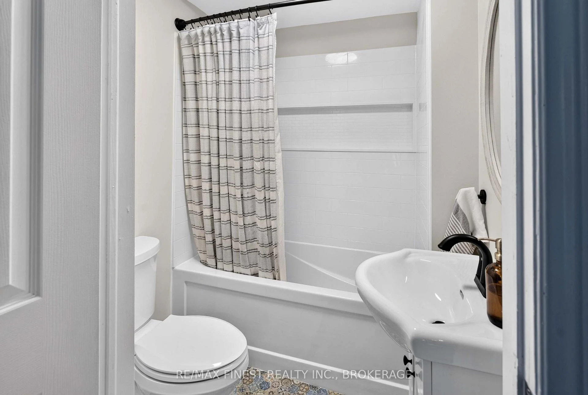 Photo 57 of 4459 Davidson Road, Frontenac, Frontenac South — HOMEH