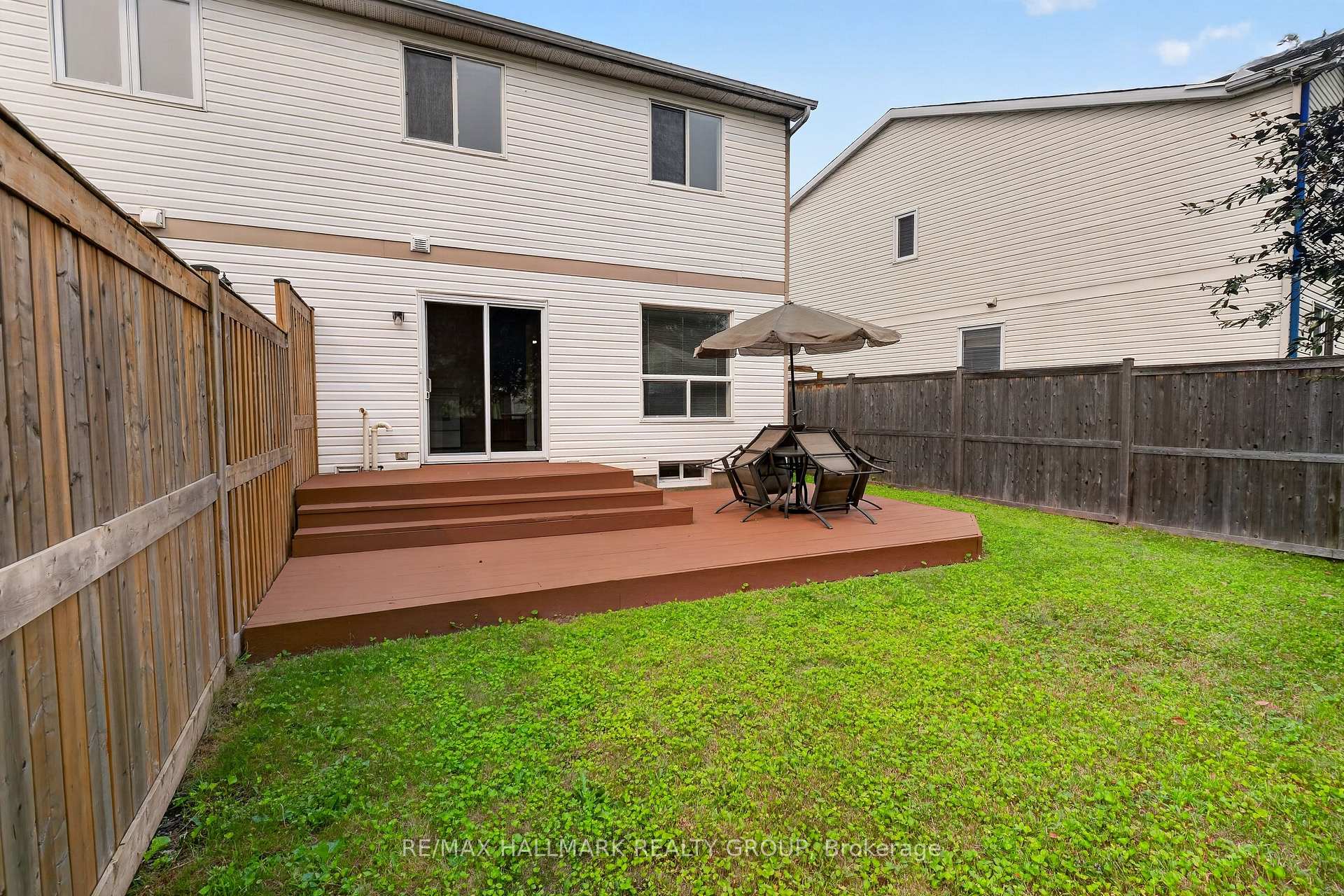 Photo 6 of 1493 Launay Avenue, Ottawa, Fallingbrook/Pineridge — HOMEH