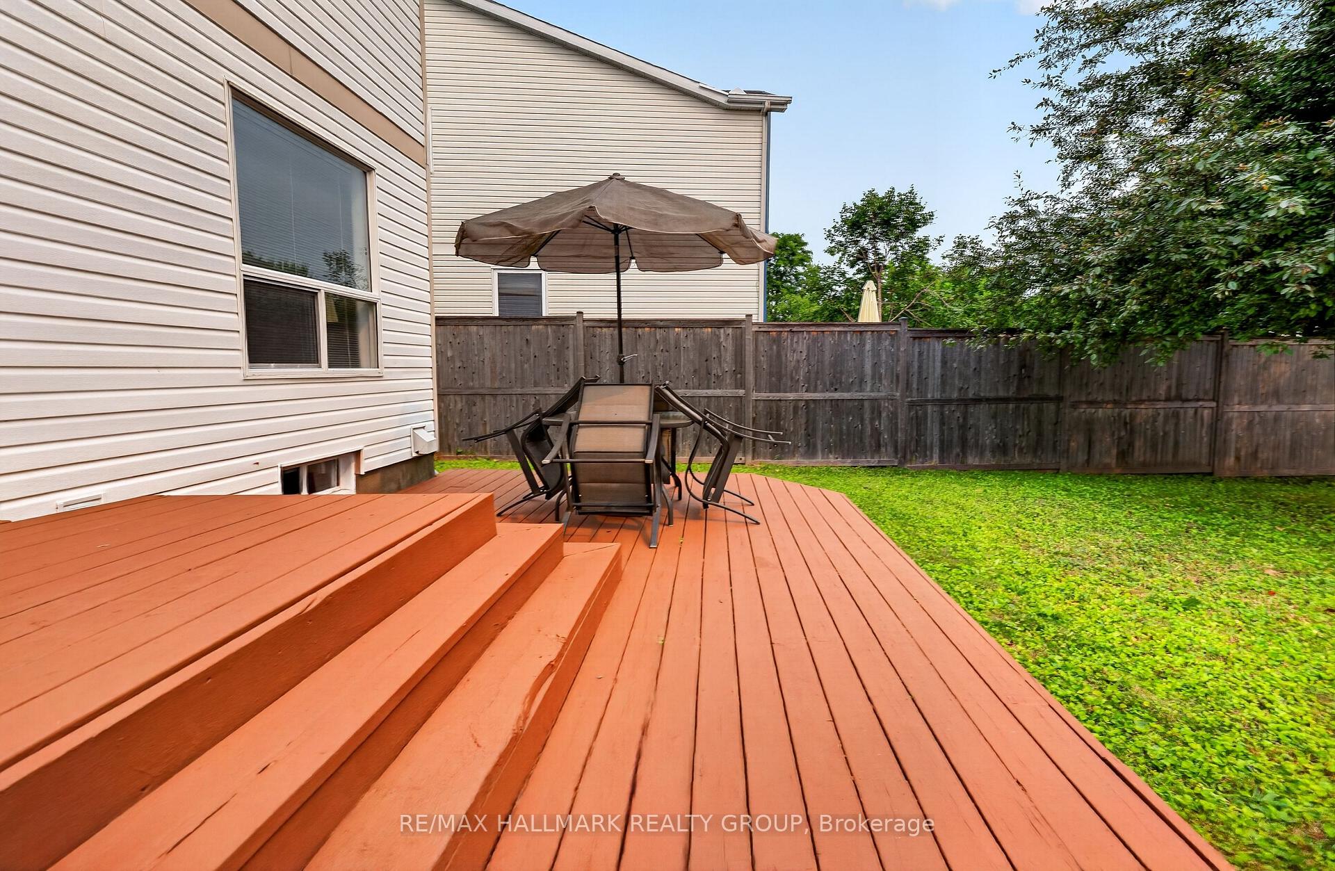 Photo 9 of 1493 Launay Avenue, Ottawa, Fallingbrook/Pineridge — HOMEH