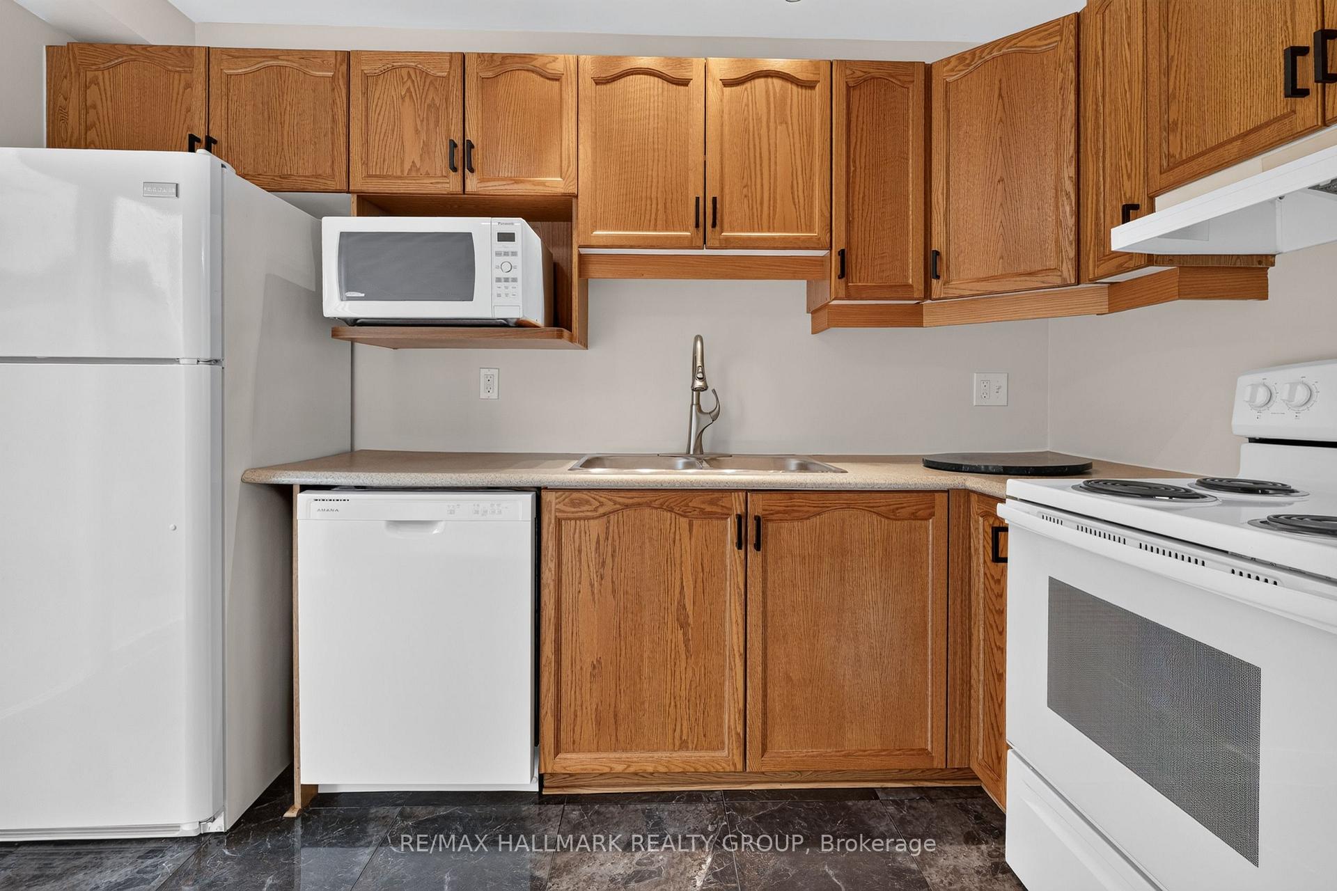 Photo 18 of 1493 Launay Avenue, Ottawa, Fallingbrook/Pineridge — HOMEH