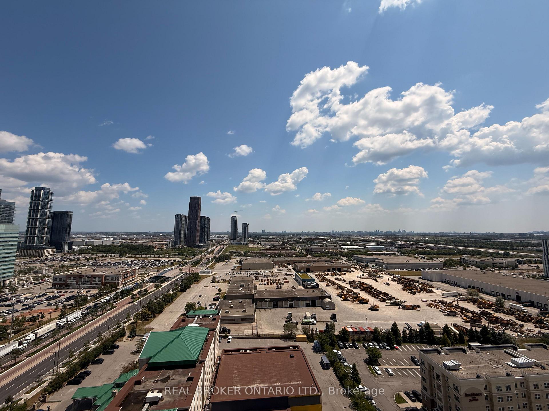 Photo 13 of Unit 2507, 28 Interchange Way, Vaughan, Vaughan Corporate Centre — HOMEH