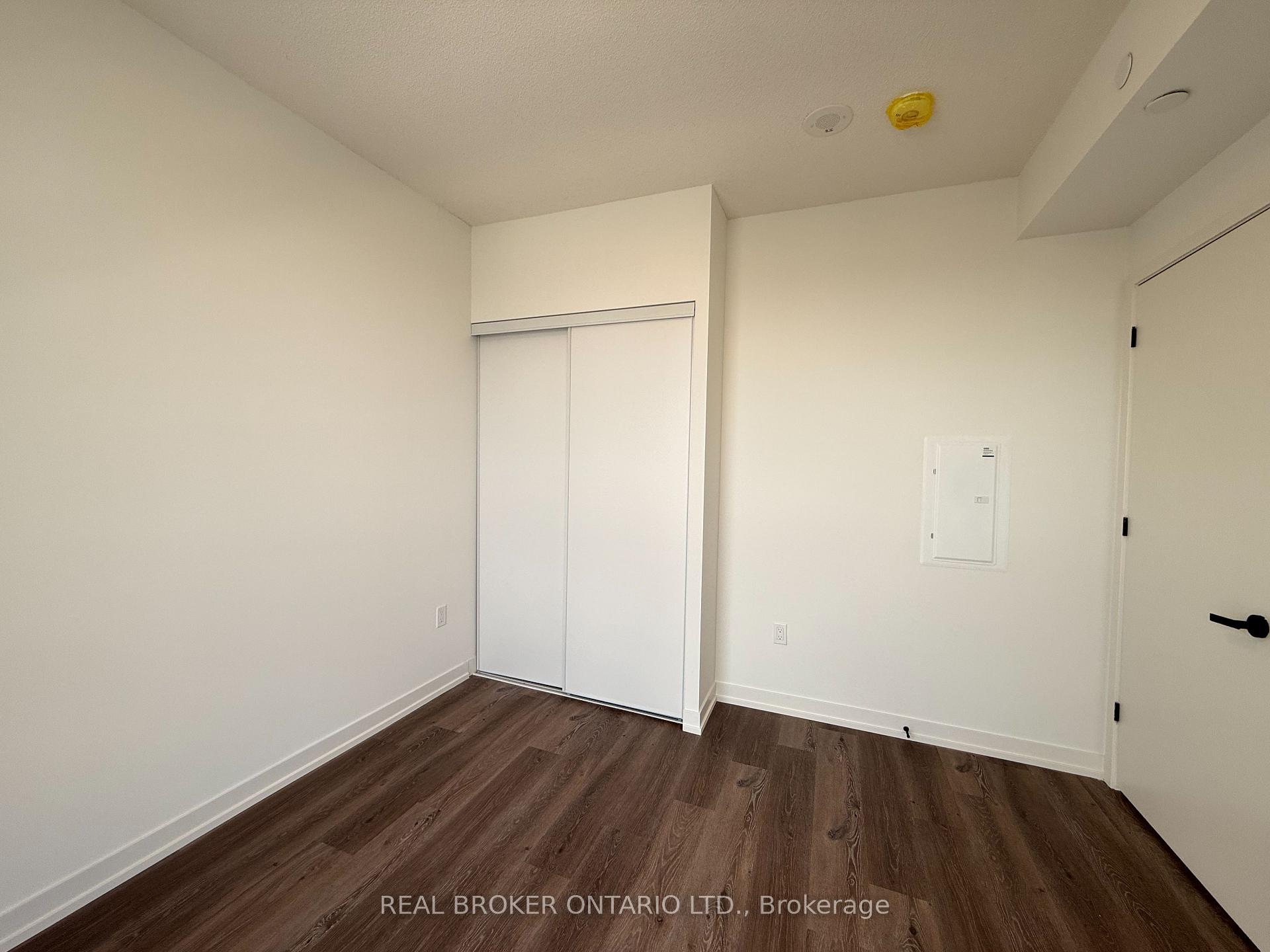 Photo 16 of Unit 2507, 28 Interchange Way, Vaughan, Vaughan Corporate Centre — HOMEH