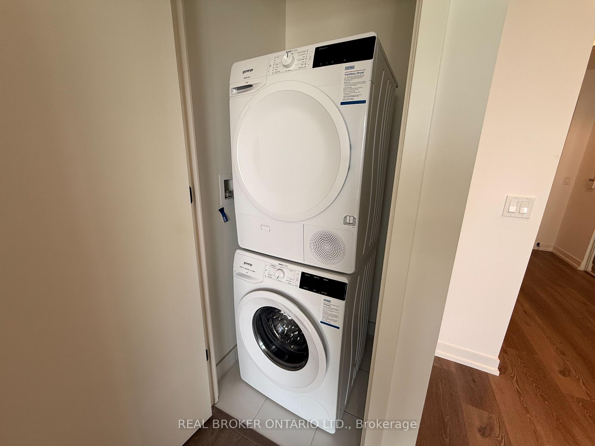 Photo 18 of Unit 2507, 28 Interchange Way, Vaughan, Vaughan Corporate Centre — HOMEH