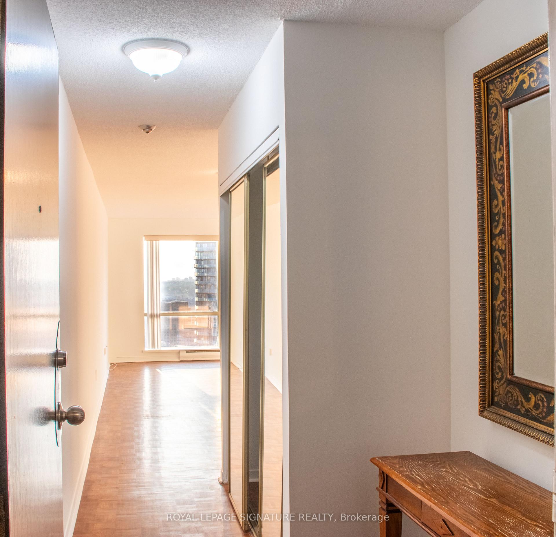 Photo 11 of Unit 3403, 1001 Bay Street, Toronto, Bay Street Corridor — HOMEH