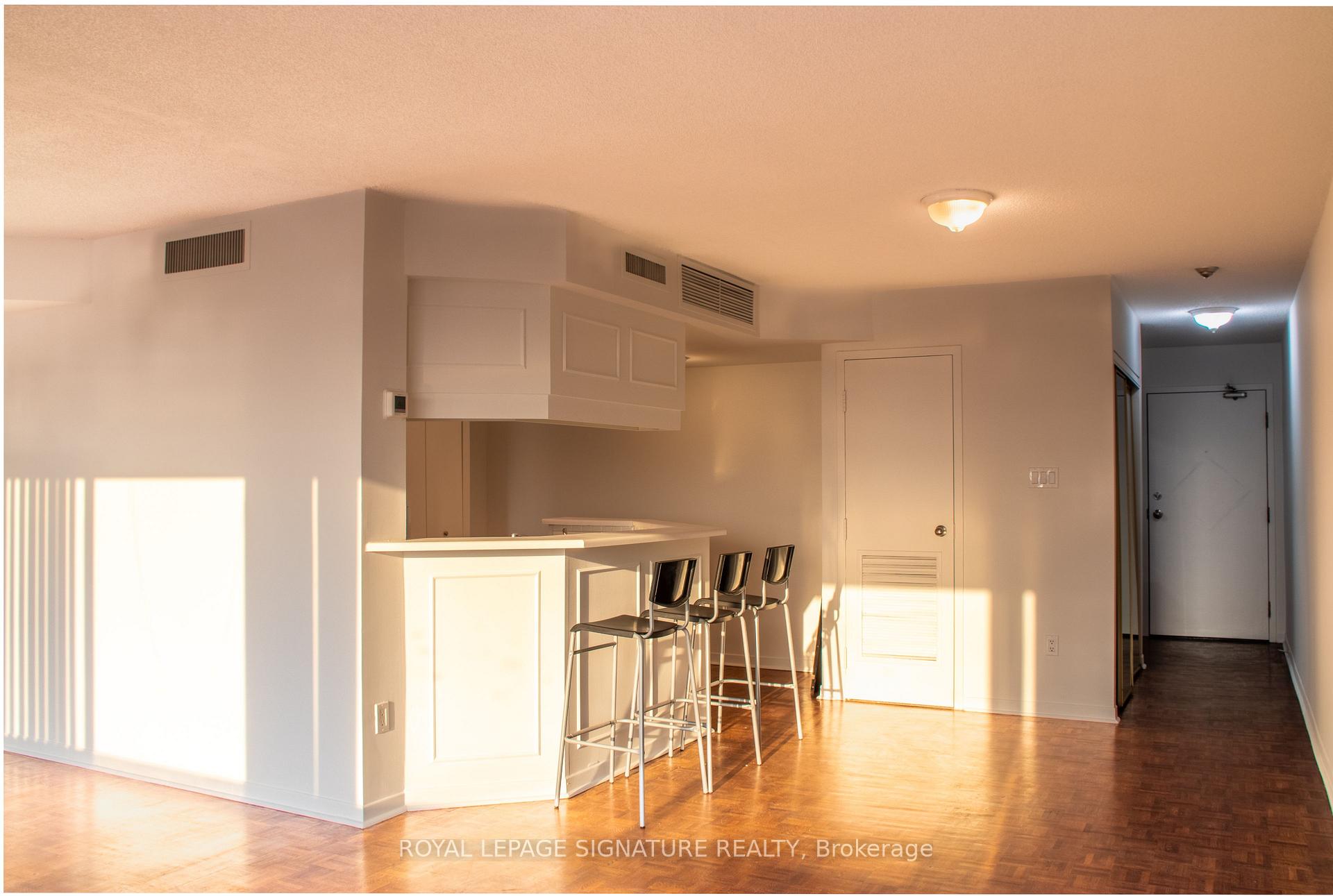Photo 13 of Unit 3403, 1001 Bay Street, Toronto, Bay Street Corridor — HOMEH