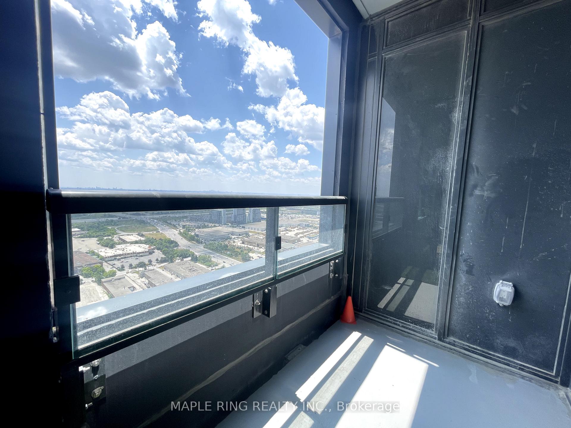 Photo 6 of Unit 3604, 2920 Highway 7 Road, Vaughan, Concord — HOMEH