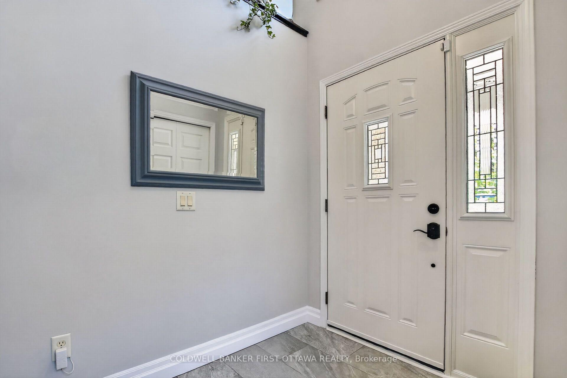 Photo 5 of 58 Boulder Way, Ottawa, Barrhaven - Longfields — HOMEH