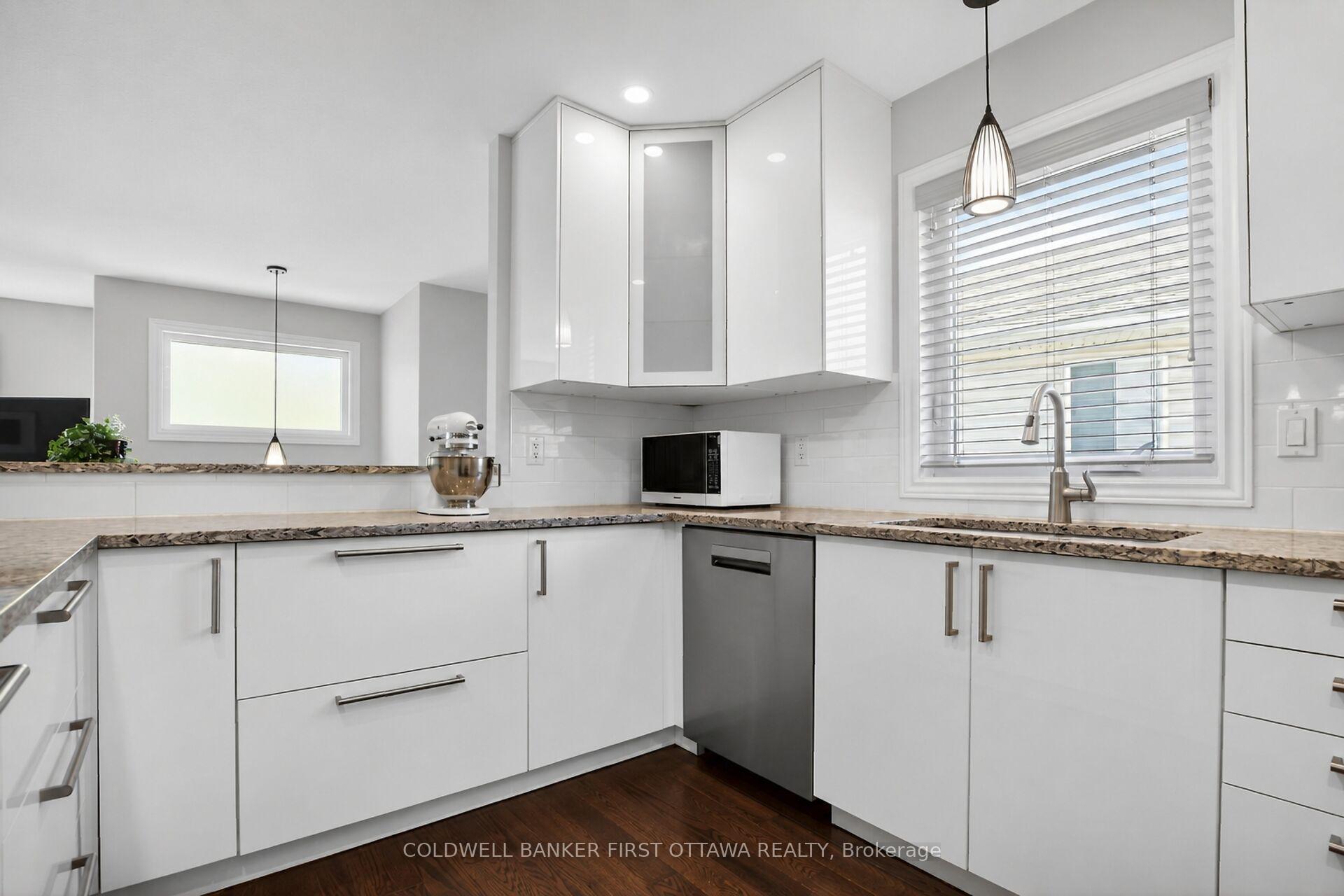 Photo 19 of 58 Boulder Way, Ottawa, Barrhaven - Longfields — HOMEH