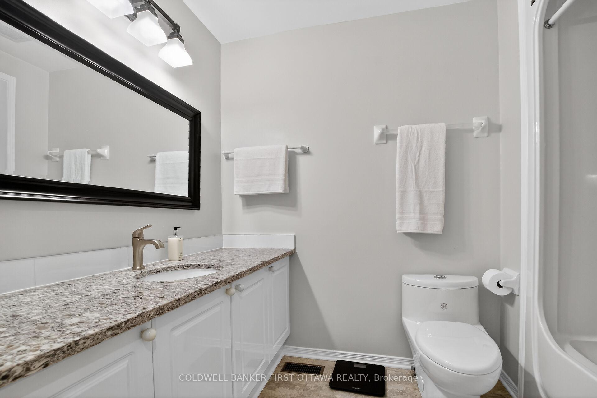 Photo 25 of 58 Boulder Way, Ottawa, Barrhaven - Longfields — HOMEH
