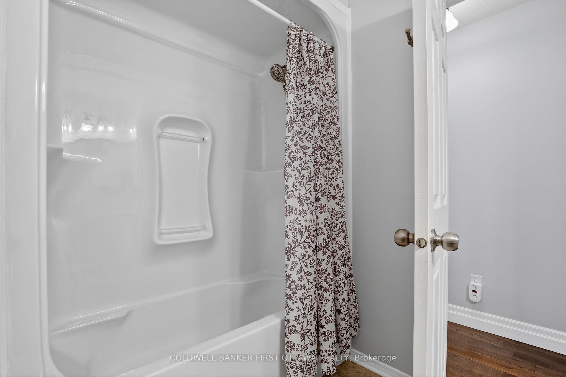 Photo 27 of 58 Boulder Way, Ottawa, Barrhaven - Longfields — HOMEH