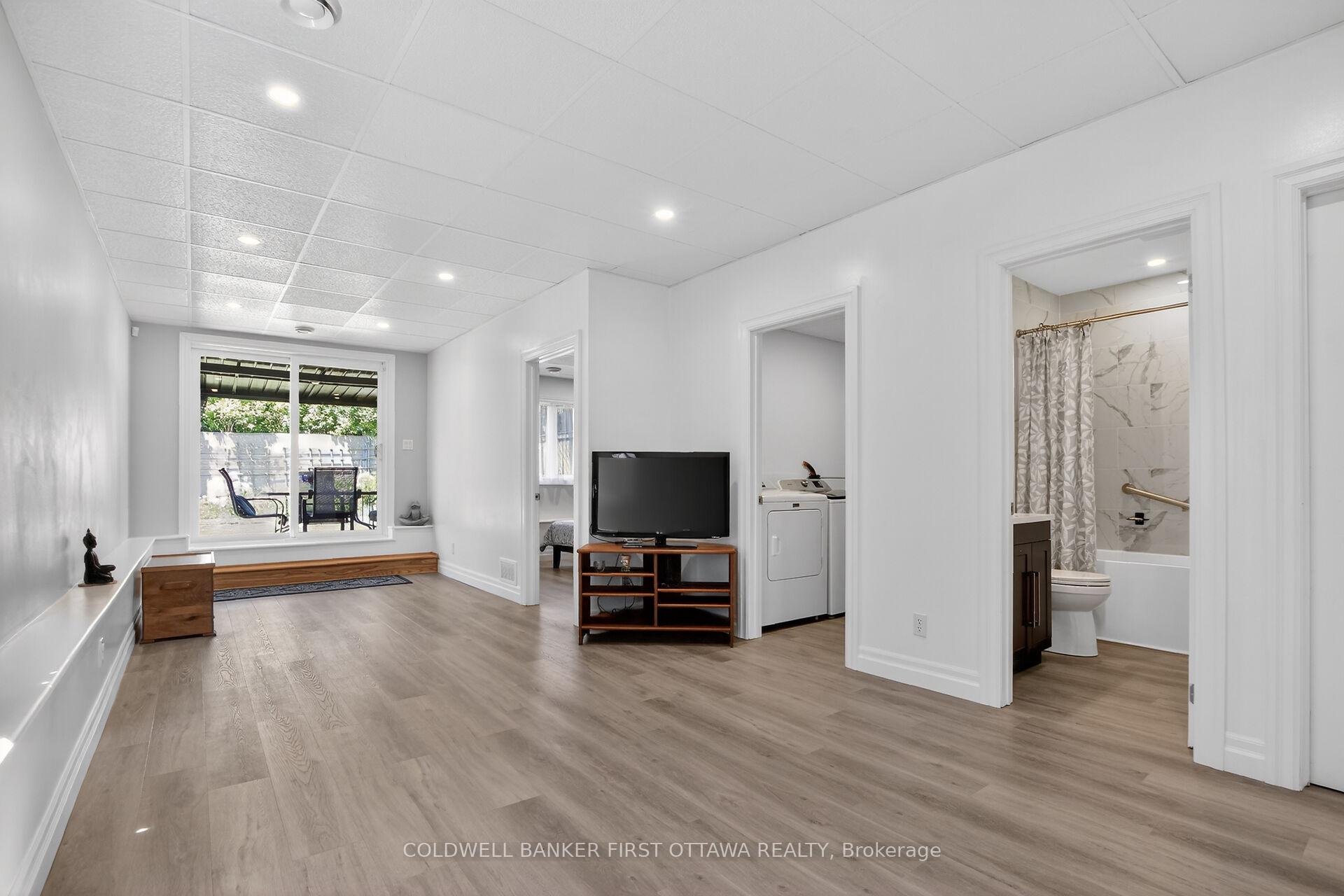 Photo 48 of 58 Boulder Way, Ottawa, Barrhaven - Longfields — HOMEH