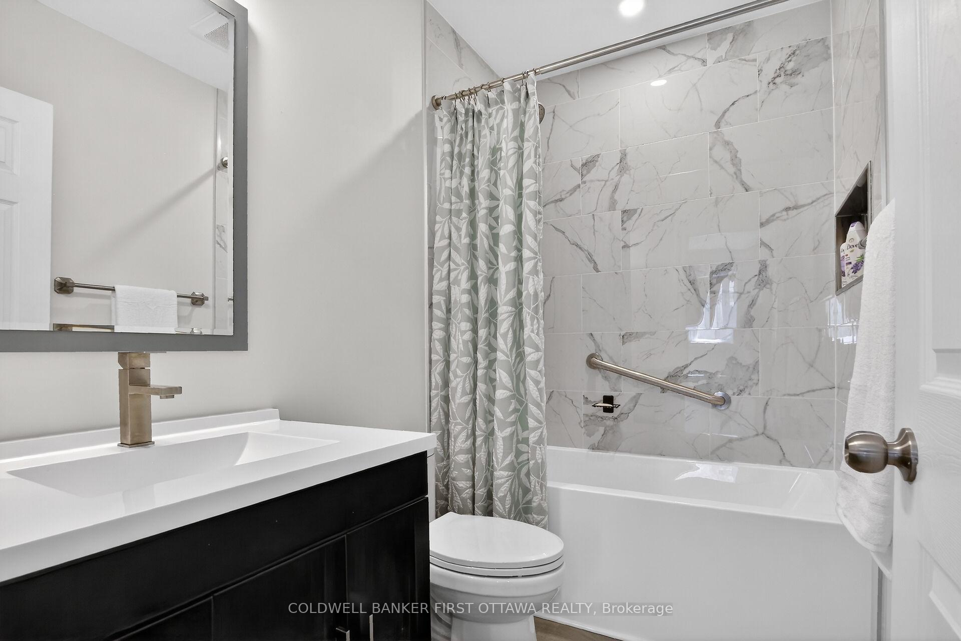Photo 37 of 58 Boulder Way, Ottawa, Barrhaven - Longfields — HOMEH