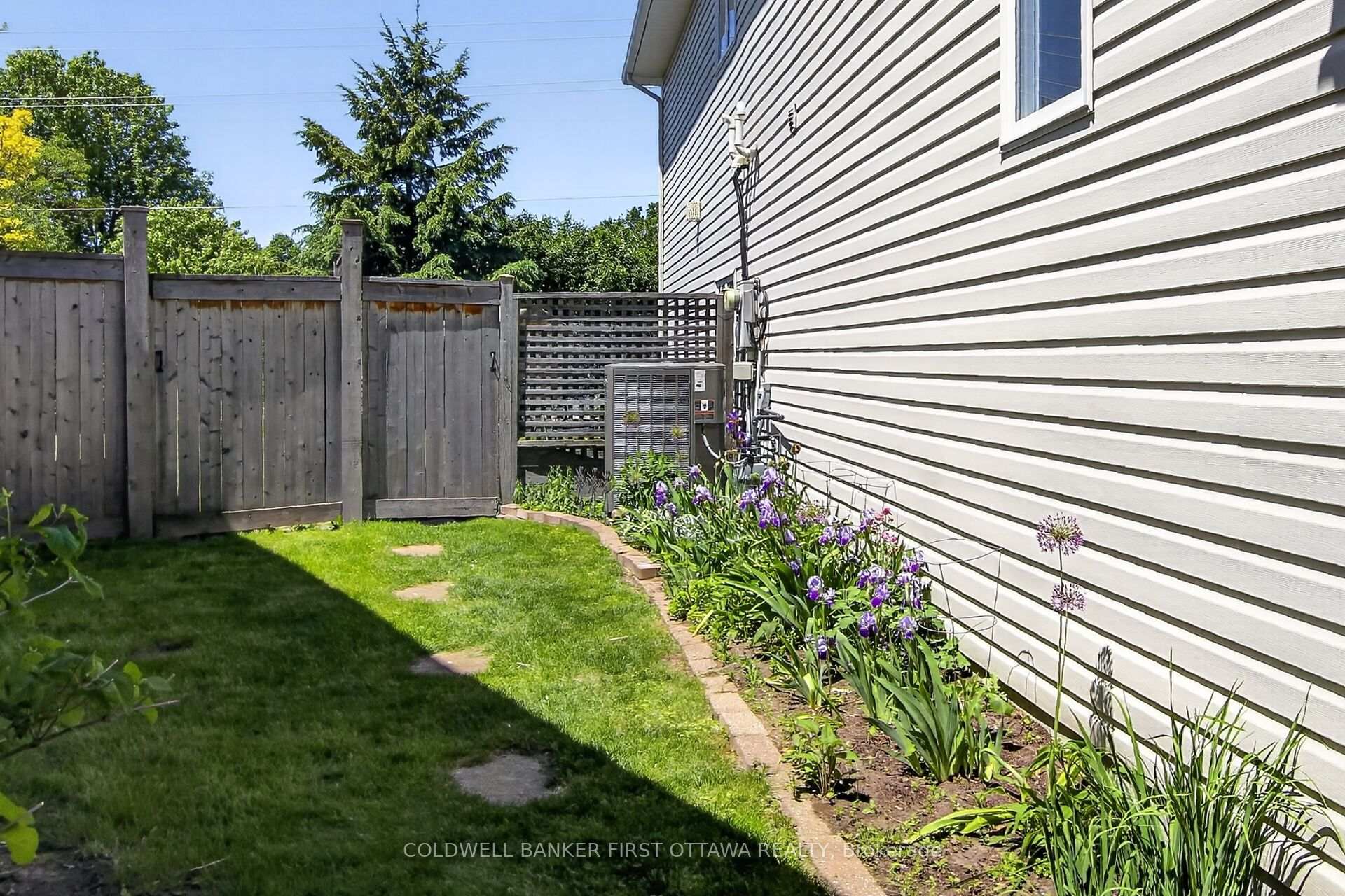Photo 42 of 58 Boulder Way, Ottawa, Barrhaven - Longfields — HOMEH