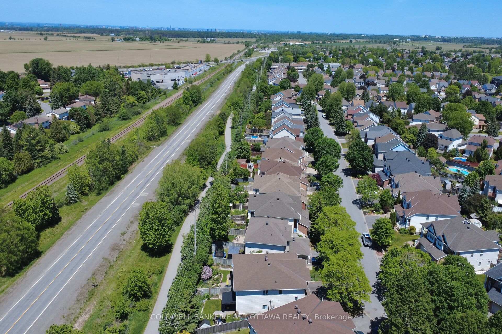 Photo 45 of 58 Boulder Way, Ottawa, Barrhaven - Longfields — HOMEH