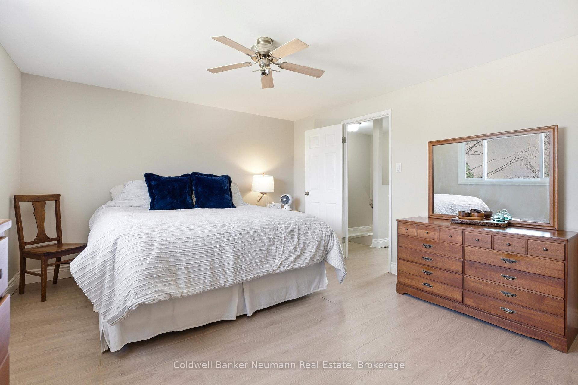 Photo 16 of 28 Chartwell Crescent, Guelph, Dovercliffe Park/Old University — HOMEH