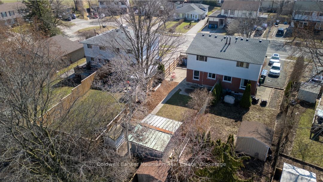Photo 24 of 28 Chartwell Crescent, Guelph, Dovercliffe Park/Old University — HOMEH