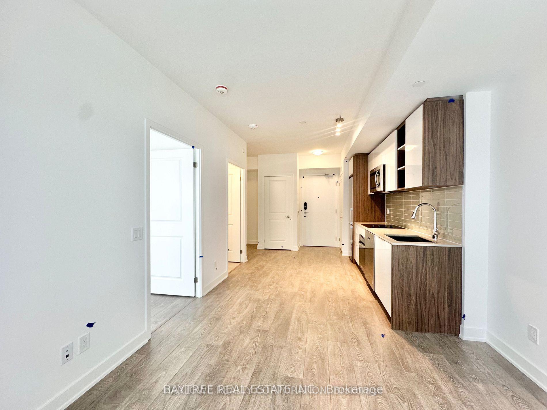 Front of Unit 1030, 543 Richmond Street W