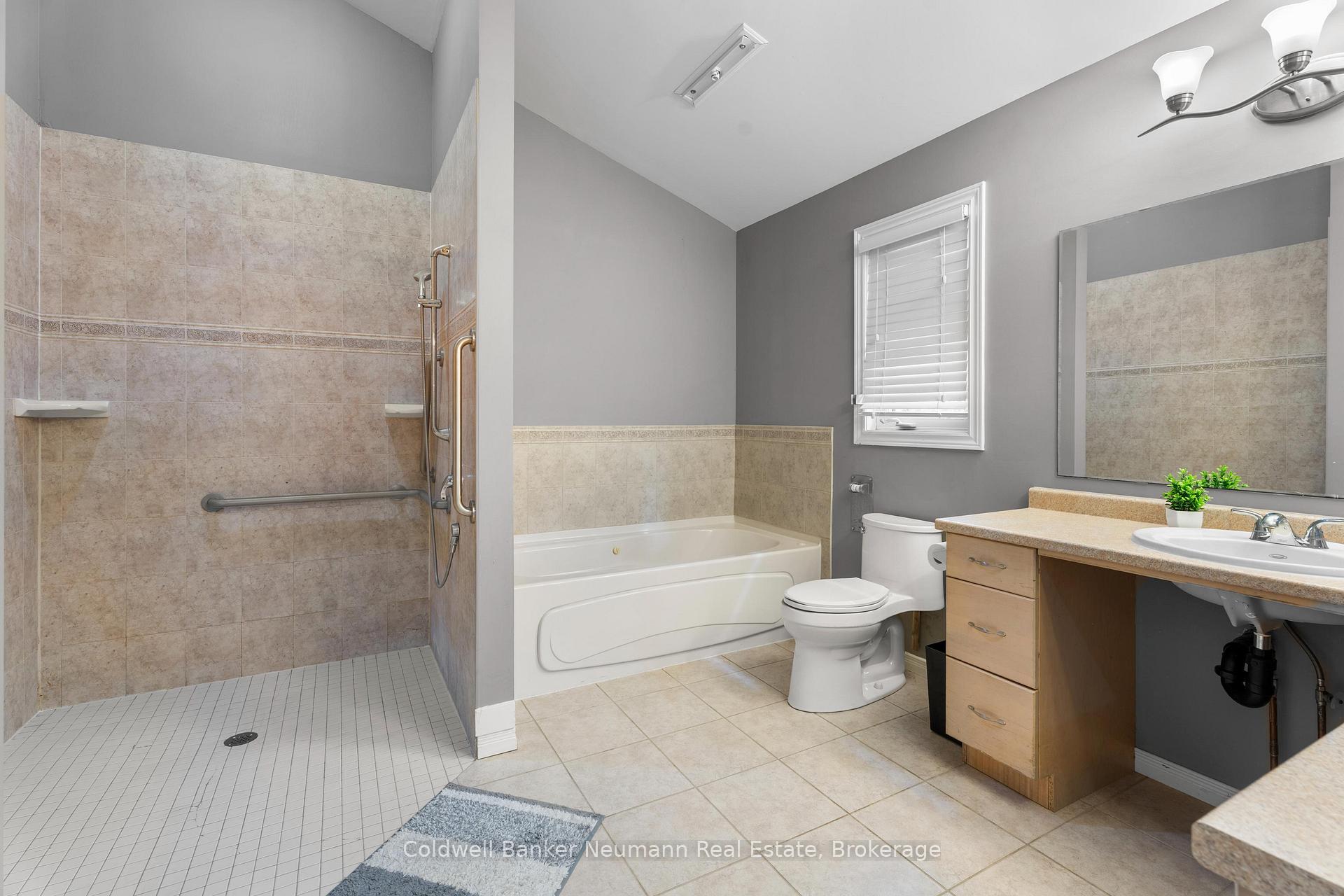 Photo 17 of 27 Miller Street, Guelph, Pineridge/Westminster Woods — HOMEH