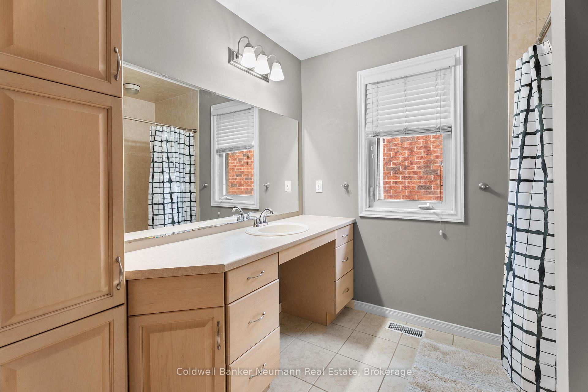 Photo 20 of 27 Miller Street, Guelph, Pineridge/Westminster Woods — HOMEH