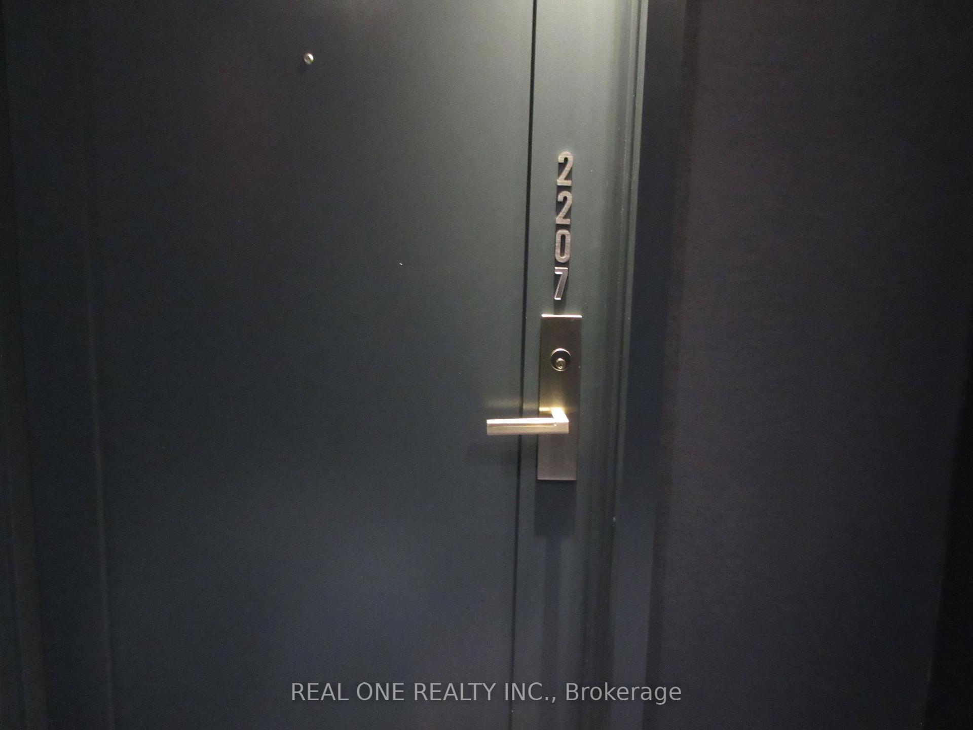 Photo 2 of Unit 2207, 28 Wellesley Street E, Toronto, Church-Yonge Corridor — HOMEH