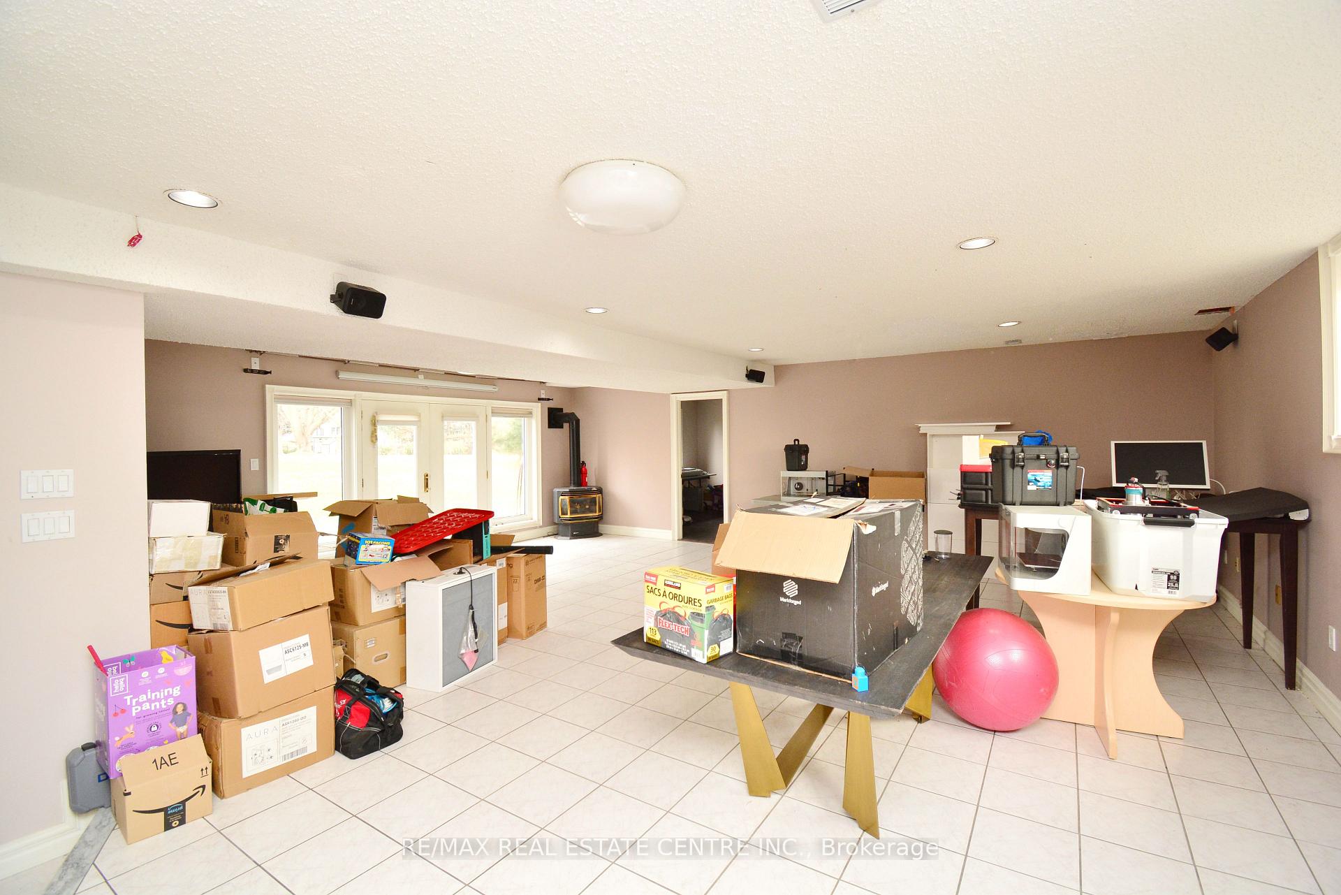 Photo 27 of 20 Crescent Hill Drive N, Brampton, Central Park — HOMEH